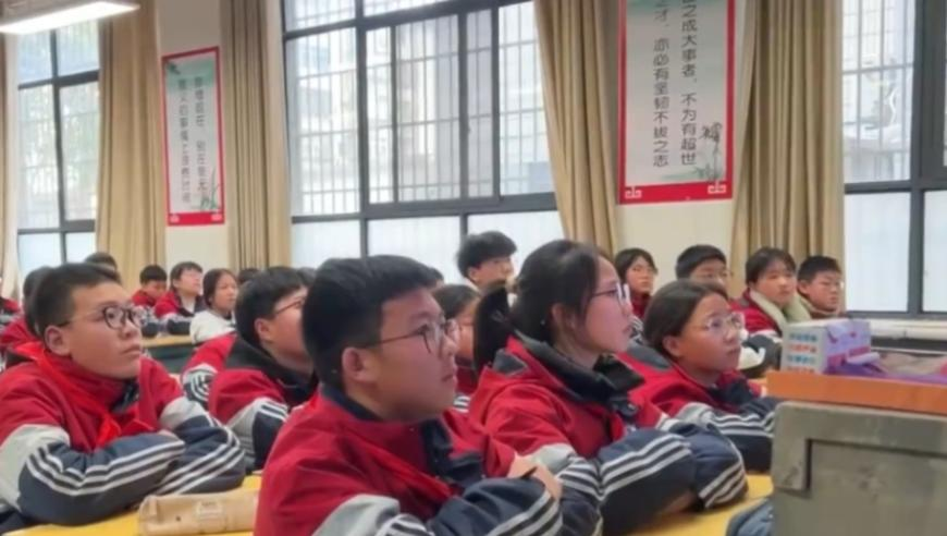 2025澳门马会正版资料查询,灌面汤呛死妻子案被告人当庭认罪认罚,最新答案解释落实_交互版V10.40